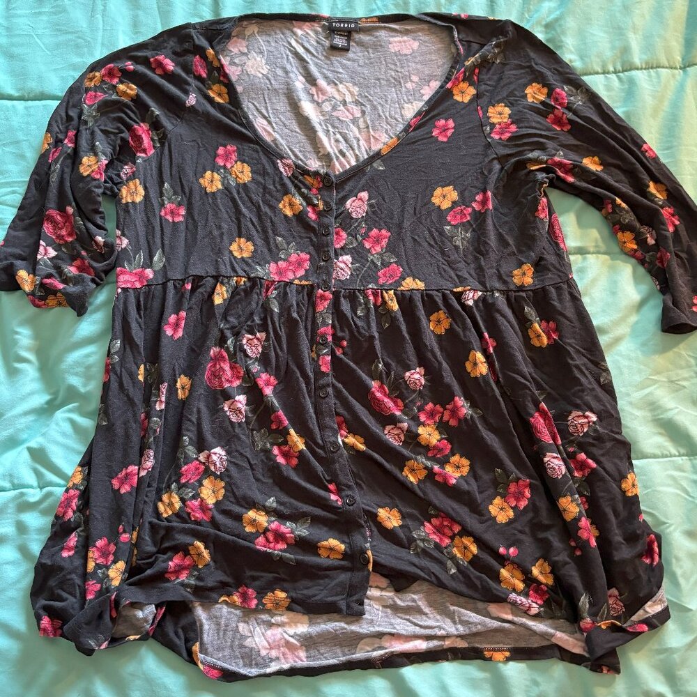Torrid 3/4 Sleeve Floral Knit Babydoll Top